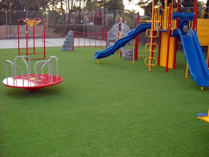 Synthetic Lawn Village of Oak Creek (Big Park), Arizona Indoor Playground, Recreational Areas